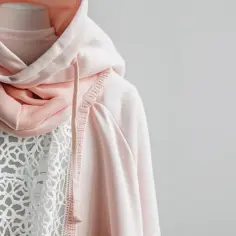 Długa bluza damska z kapturem: komfort czy styl? Cała prawda!