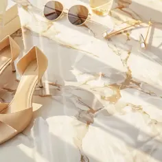 Beżowe sandały na słupku: elegancja czy wygoda? Trendy w modzie